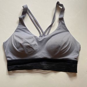 Gray sports bra with padding